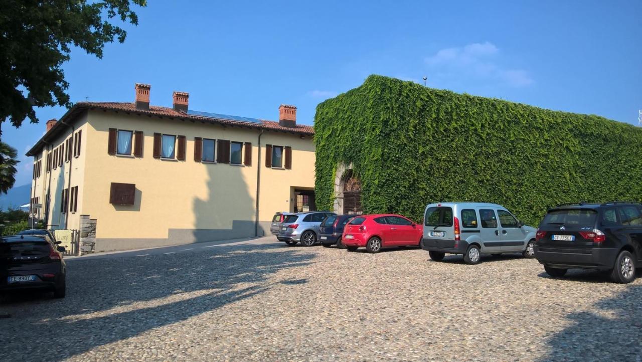 La Corte Di Lurago 2*