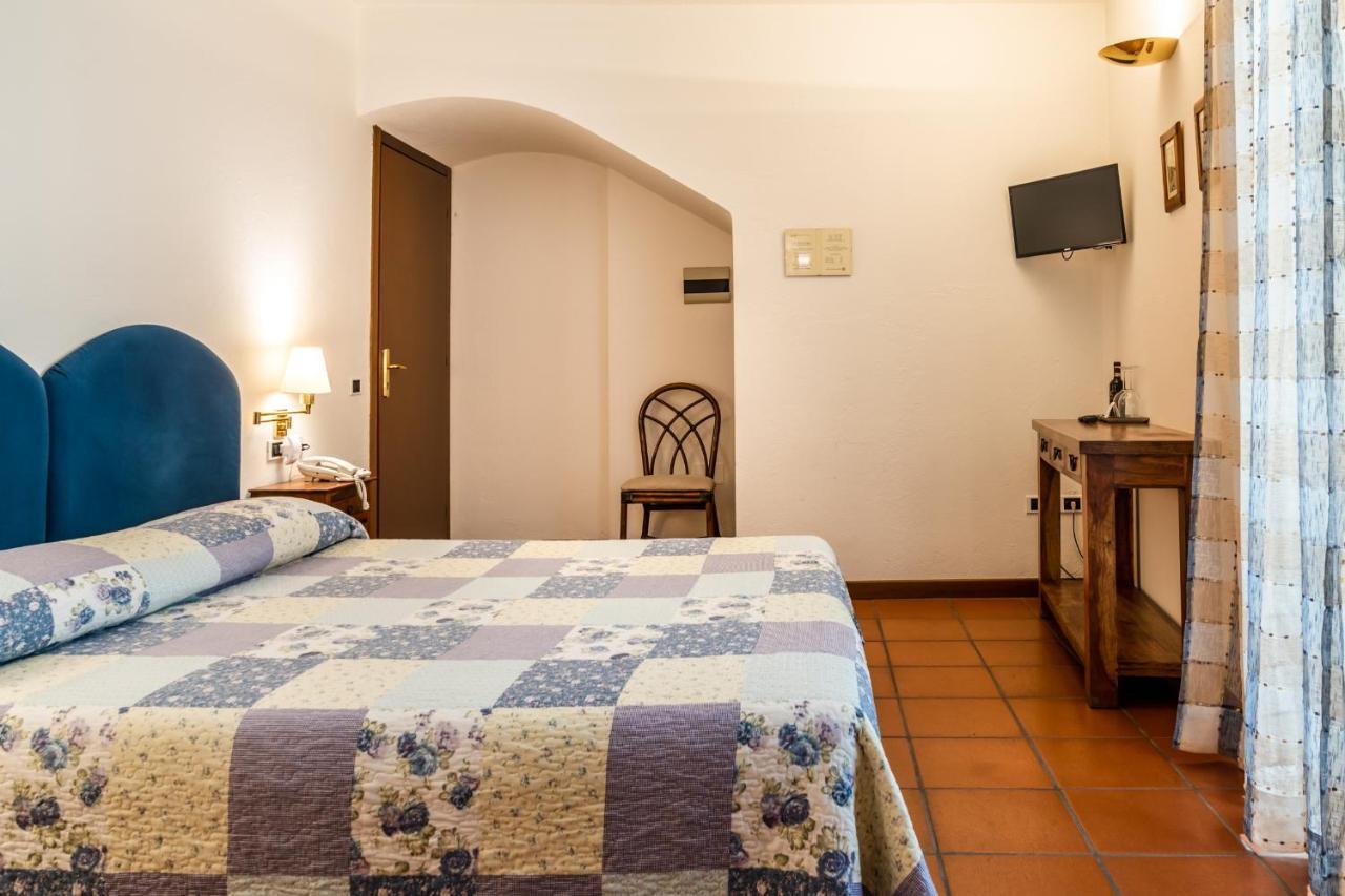 Hotel La Corte Di Lurago Lurago dʼErba
